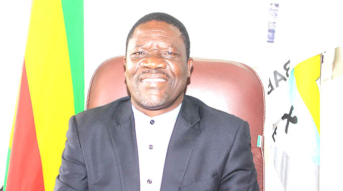 ZEC chief elections officer, Mr Utloile Silaigwana